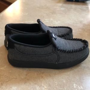 DC boys gray slip on shoes